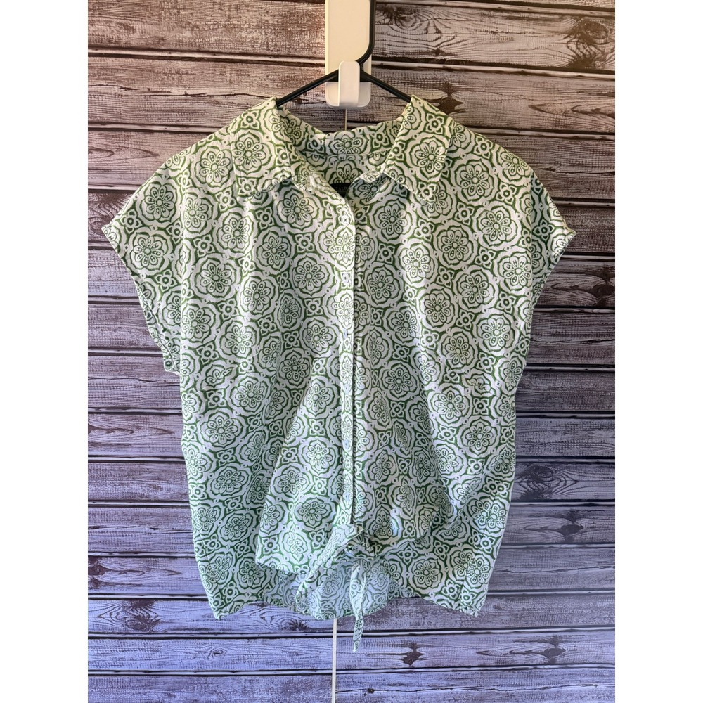 Talbots Women's Tie Front Button-Down Top Size Green White Floral Medallion